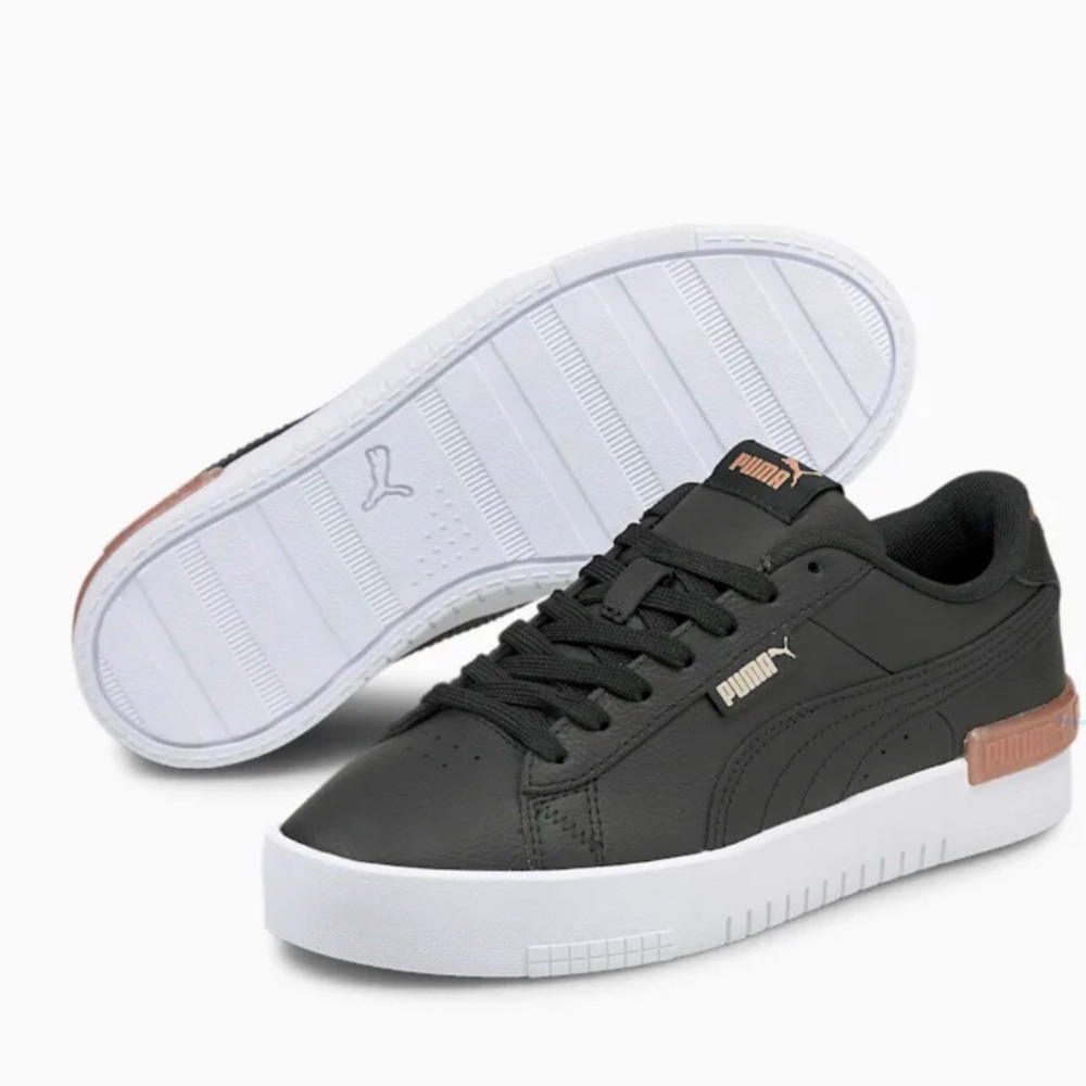 Puma sneakers